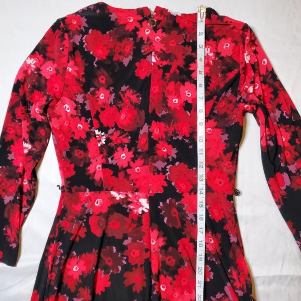 Tommy Hilfiger Women Dress Size 4 Red Floral A-Line V-Neck Knee Length - Picture 10 of 14